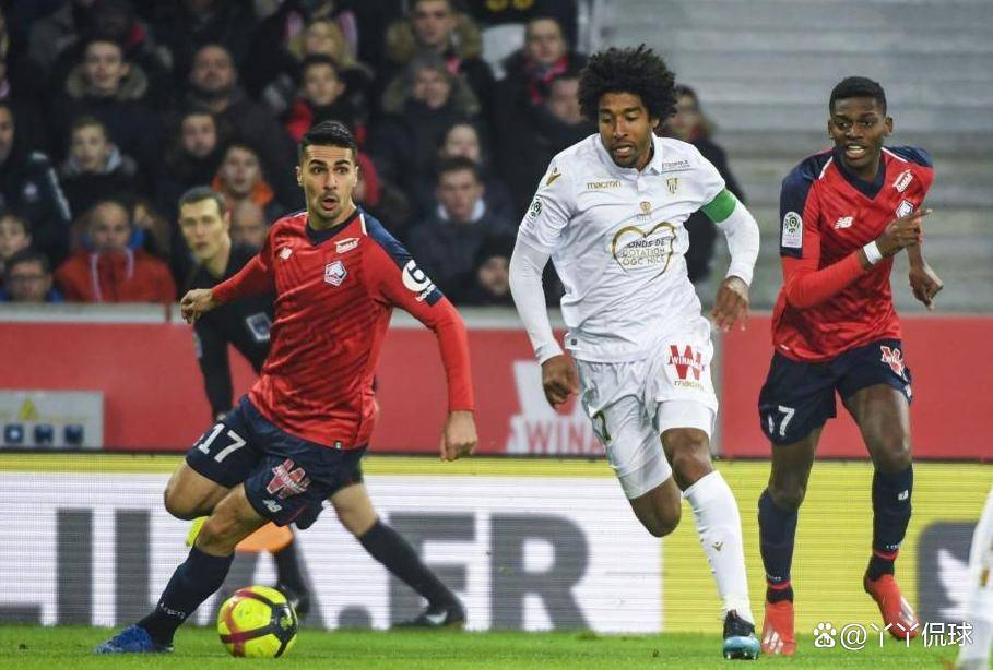 德国杯今晚走向成谜；尼斯造点机会；赛场秩序良好；纪律约束更严格的简单介绍