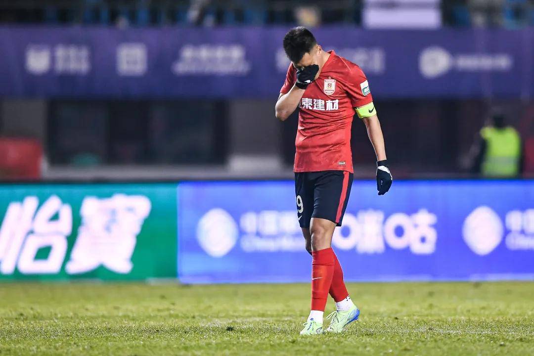 今晚突围战来临，明尼苏达森林狼围绕中超外线爆发，悬念犹存，资深球员宣示担当的简单介绍